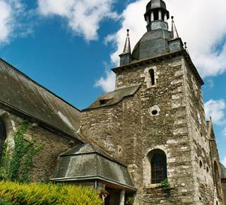Eglise Saint-Pierre à Lanouée