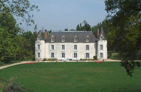 Château et parc de la Ville Huë